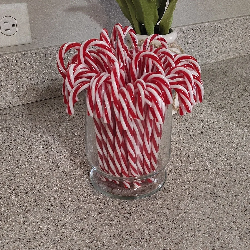 Bundle of 67 candy cane ornaments - Picture 1 of 2